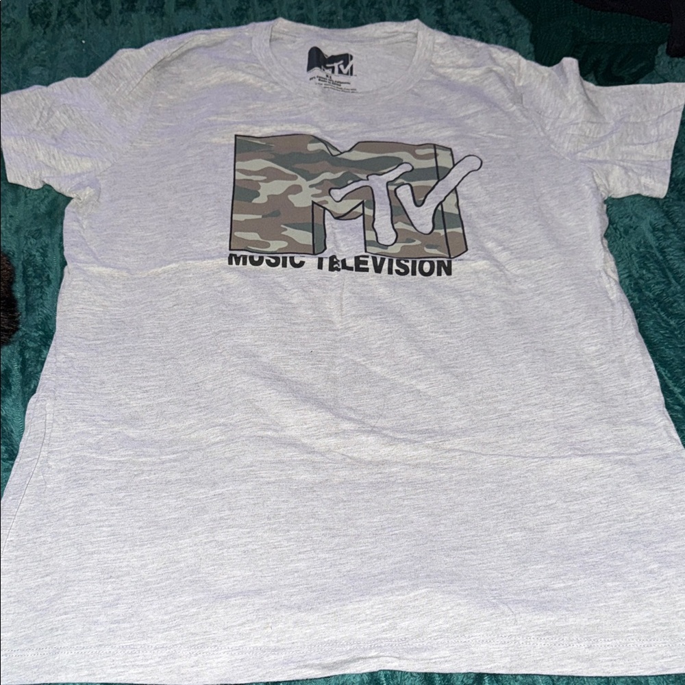 MTV Camo Logo Tee - Heather Gray with Green/Brown Camo